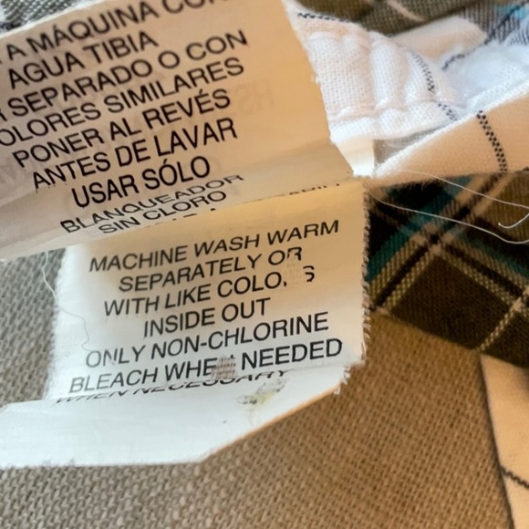 Place White and Gray Button Down Shirt - Picture 6 of 7